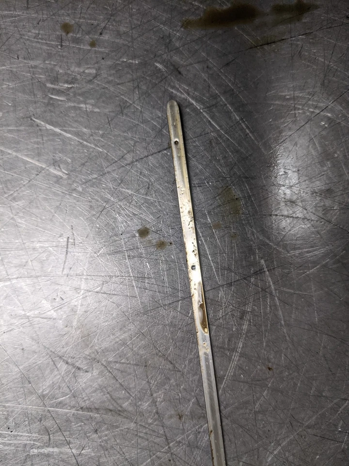 Vareta de óleo do motor para 10-16 Toyota Prius 1.8 - Imagem 2 de 4