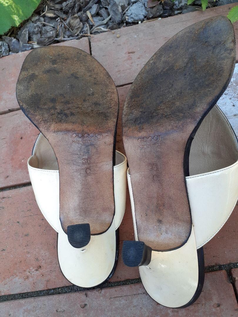 【関税&送料込】Gucci Ivory Leather Thong Sandals GUCCI Horsebit Leather Thong Sandals Black x Ivory Size 36