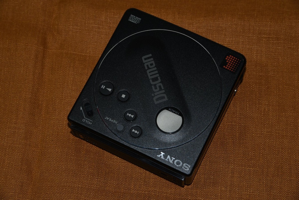 Sony D-88 Discman CD Player Working Ship to US only ,No