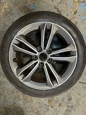 BMW GENUINE 1 / 2 Series ALLOY WHEEL 6856087  17 x7.5J And Tyre