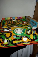 1960 Milton Bradley LIFE GAME Board  Art Linkletter complete VINTAGE FUN USA