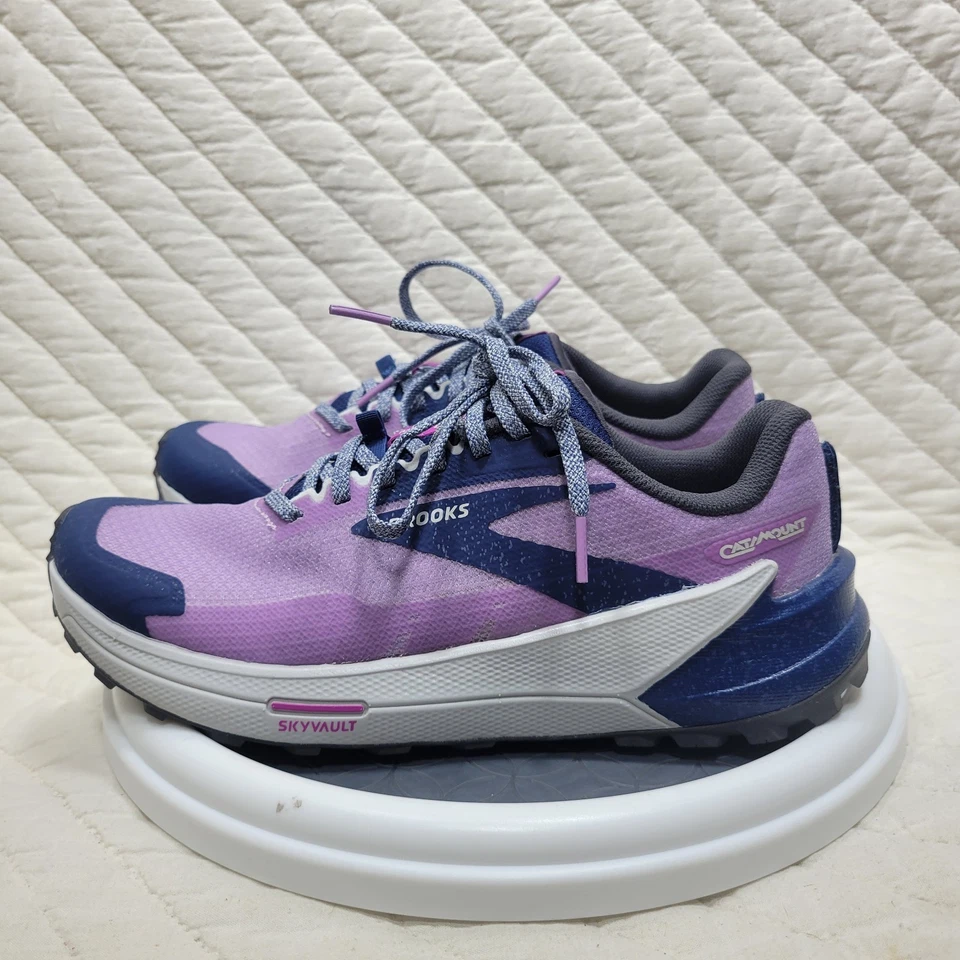 Zapato para correr Brooks Catamount 2 Trail Senderismo Violeta/Azul Marino/Oyster para mujer talla 10B Foto 4 de 4