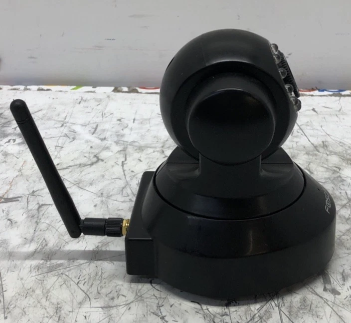 Foscam NVision FI8918W Wireless IP Surveillance Security Camera - Image 2 of 4