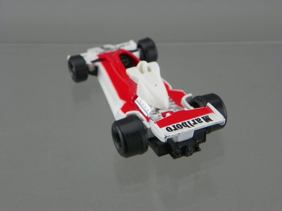 Tomica Tomy No.F39 Diecast S=1/56 Ford McLaren M26 F1 Marlboro