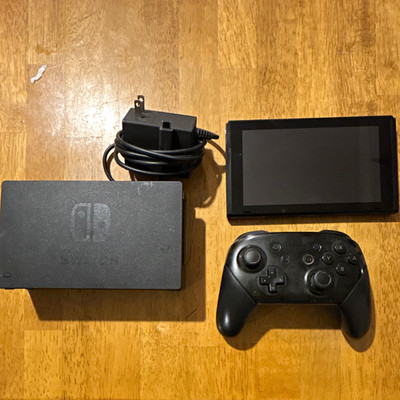 Nintendo Switch 32GB 1080p Black Console Tablet Dock Pro Controller AC Adapter