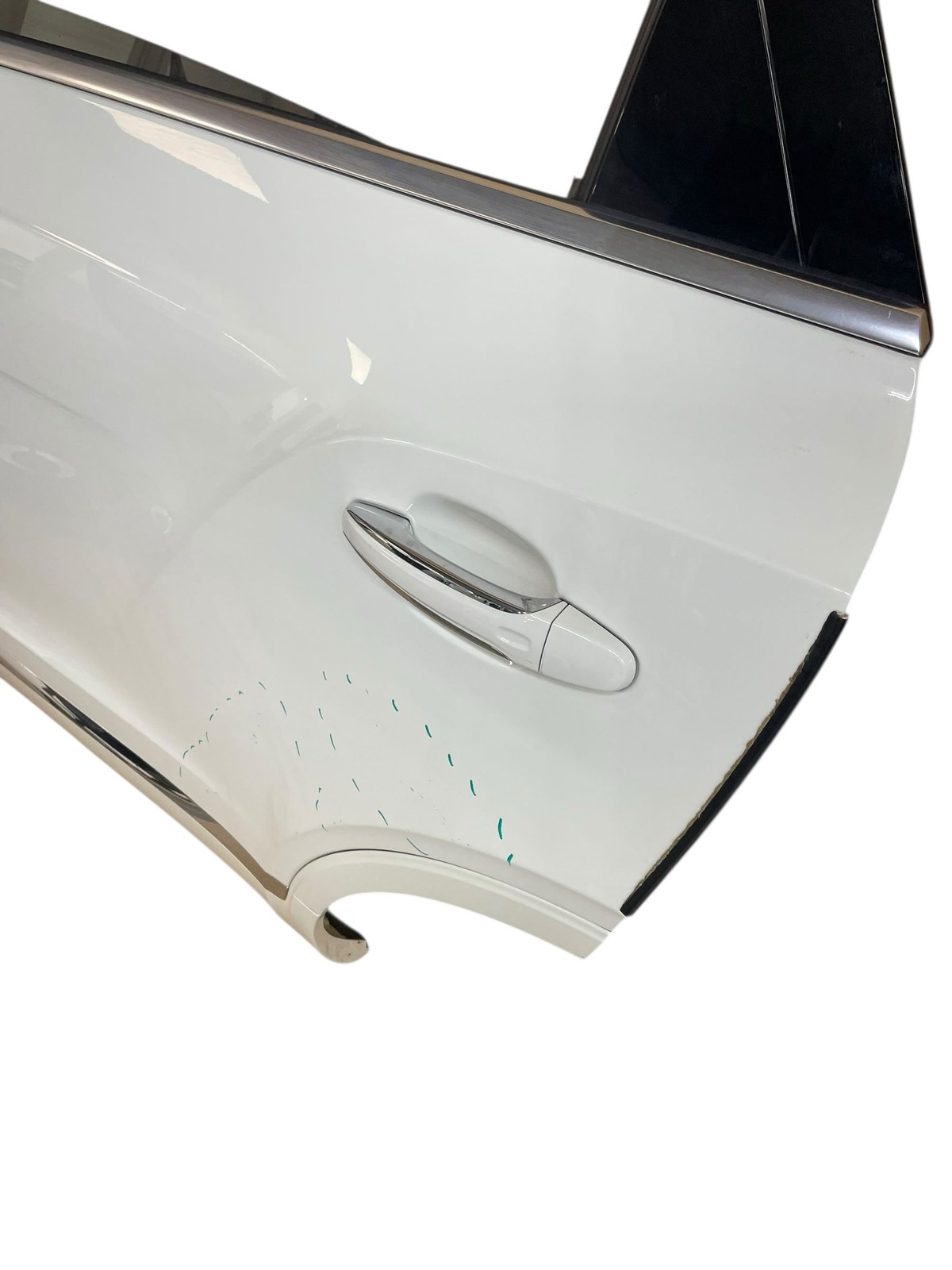 2015-2020 BENTLEY BENTAYGA Rear Left Door Assembly w/ Glass Ghost White (6919)