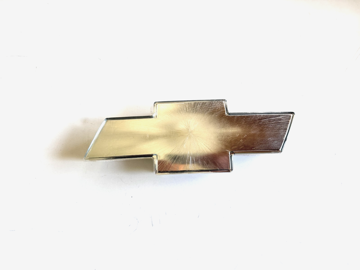 OEM NEW Front Grille Bowtie Emblem Badge Gold 99-06 Chevrolet