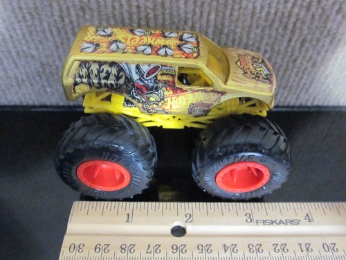 Hot Wheels Monster Trucks 4 ruote alveare 1:64 oro Monster Truck - Foto 2 di 10