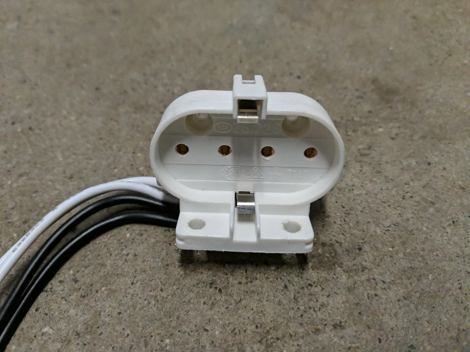 JBJ NanoCube 24 28 Gallon - 4 pin Power Compact light bulb power connector  - Image 2 of 4