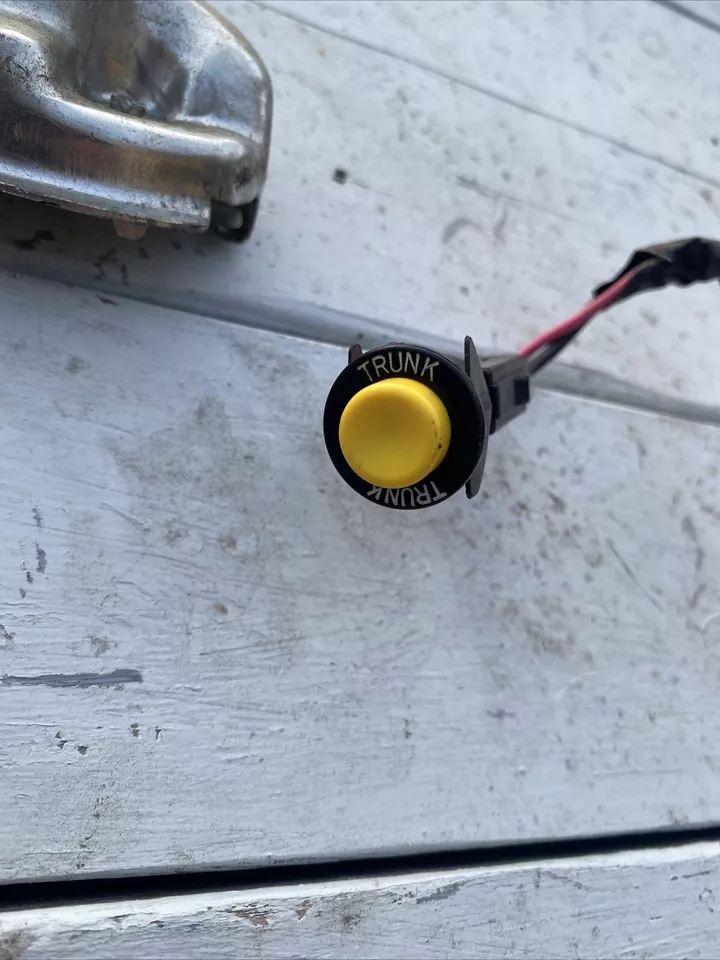 Соленоид для выпуска крышки багажника 78-88 Monte Carlo Oldsmobile Cutlass Regal Power GM - Изображение 4 из 4