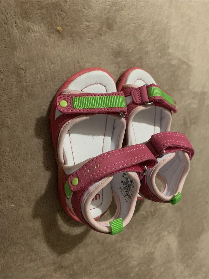 Umi Bebé Niña Rosa Sandalias Talla 6.5 Nuevo en Caja Foto 4 de 4