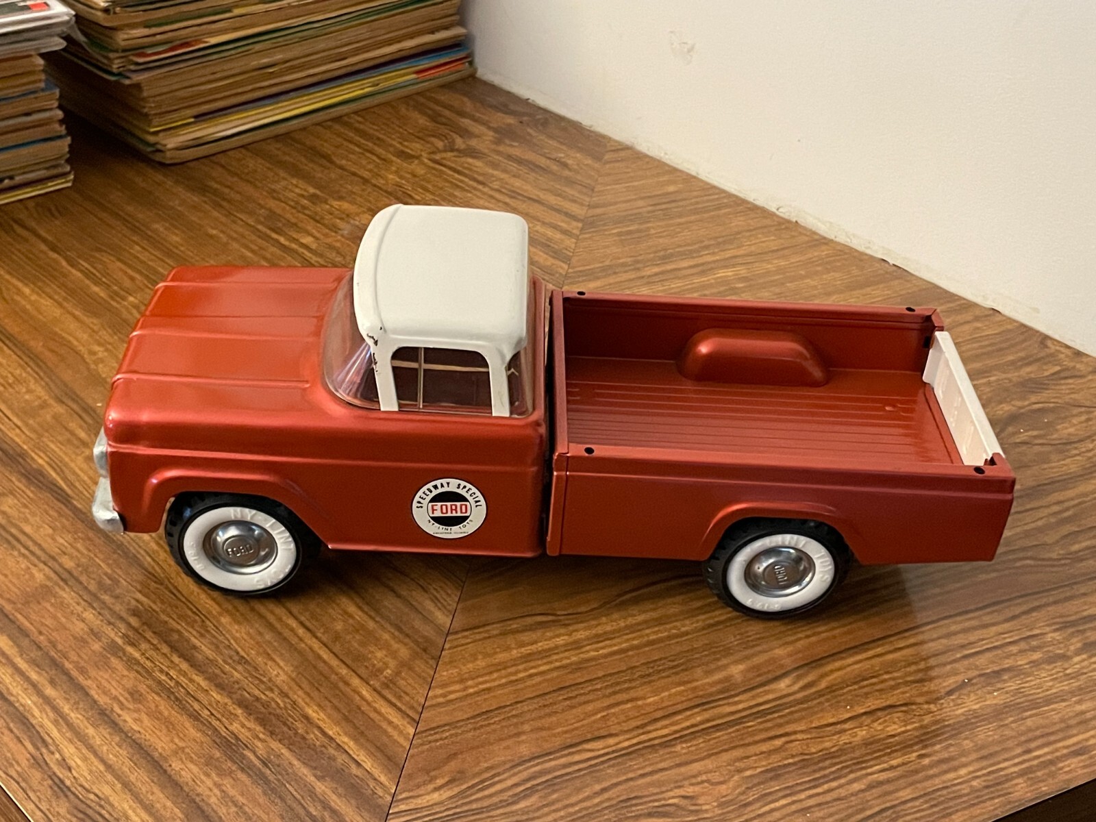 Picture 5 of 24