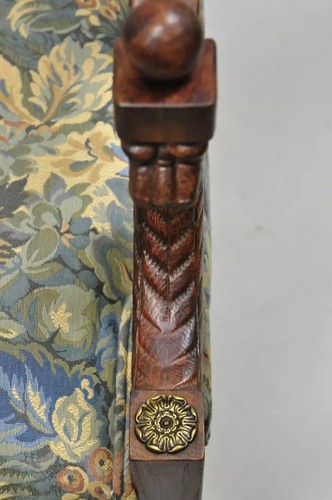 Vintage Italian Regency Figural Carved Floral Upholstered Wooden Window Bench - Picture 5 of 12