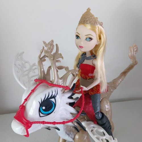 Ever After High - Dragon Games Playset: Apple White Braebyrn Dragon Mattel 2015 - Bild 2 von 12