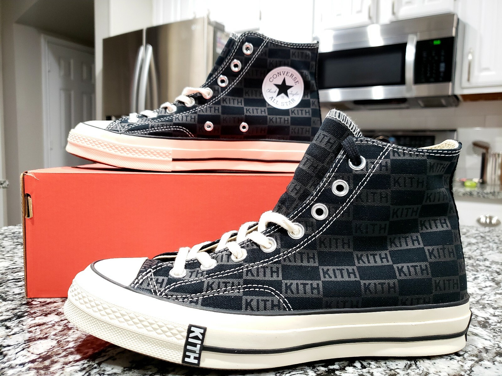 kith converse black