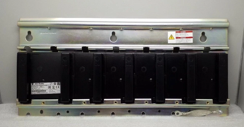 Riel de alimentación Allen Bradley 2094-PRS6 Kinetix 6000, delgado, 6 ejes. Probado Bueno Foto 2 de 4