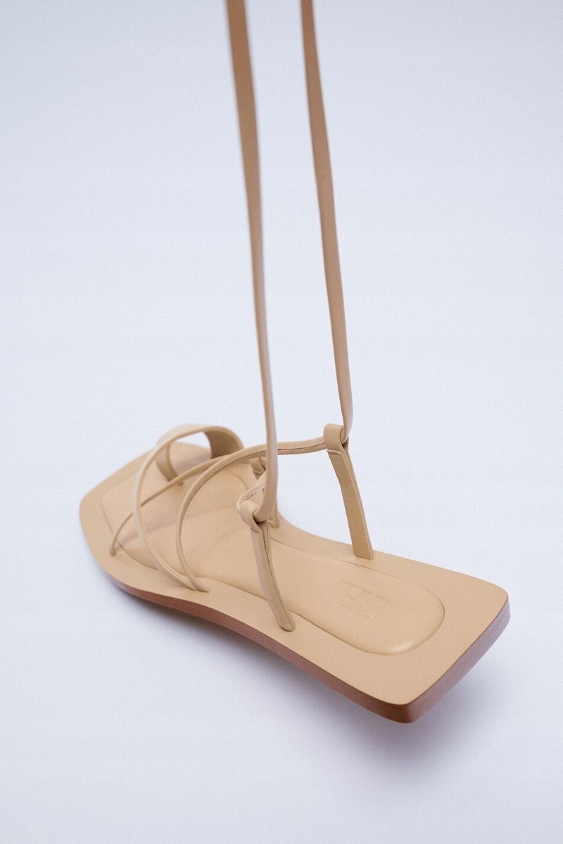 ZARA STRAPPY LOW HEEL LEATHER SANDALS WITH TOE LOOP 1600/810