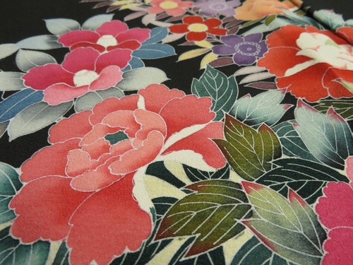 3E04z110 Japanese Kimono Silk Artist work FABRIC Black Yuzen 46.5" - Picture 4 of 7