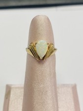 Opal 10k GOLD Vintage Antique Ladies Ring**** Size 4