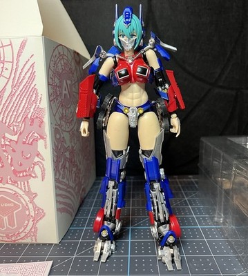 OPG-01 M3 Alien Attack Toys Prime Optional Girl Optimus Prime Transformers Girl