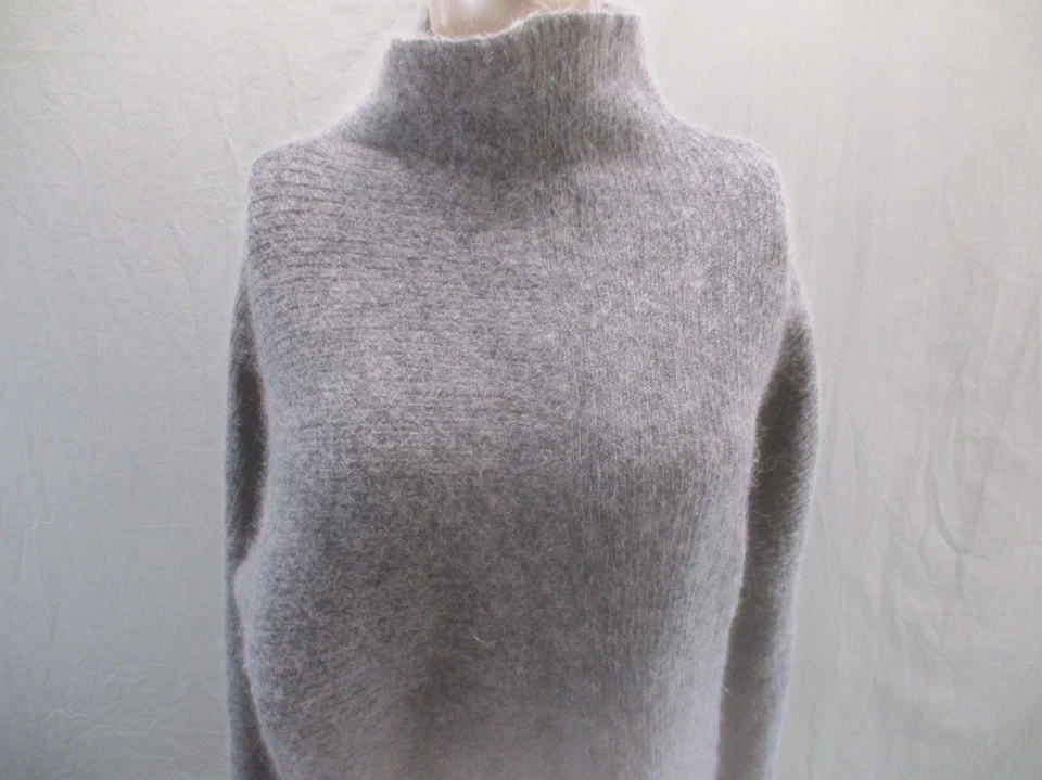 H&M M 码女式灰色羊毛马海毛混纺领长袖舒适毛衣 695 — 第 2/4 张图片