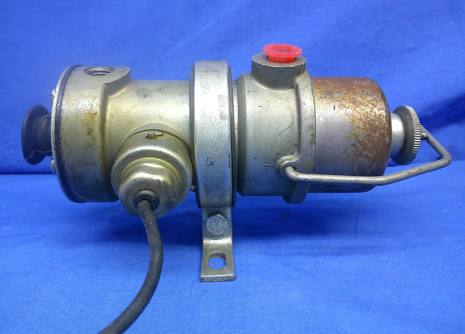Vintage 1960s Stewart Warner Electric Fuel Pump 240-A 12 Volt WOW