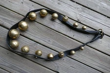 vintage sleigh bells 6 foot strap 15 brass bells excellent condition