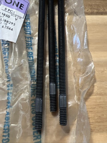 NOS OEM GM  CAMARO CHEVELLE CORVETTE IMPALA NOVA AIR CLEANER STUD 3785256 - Picture 4 of 7