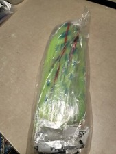 Lot of 10 Tantrum Lures Octopus Skirt Colour 9 Green with blue red line   12.5"