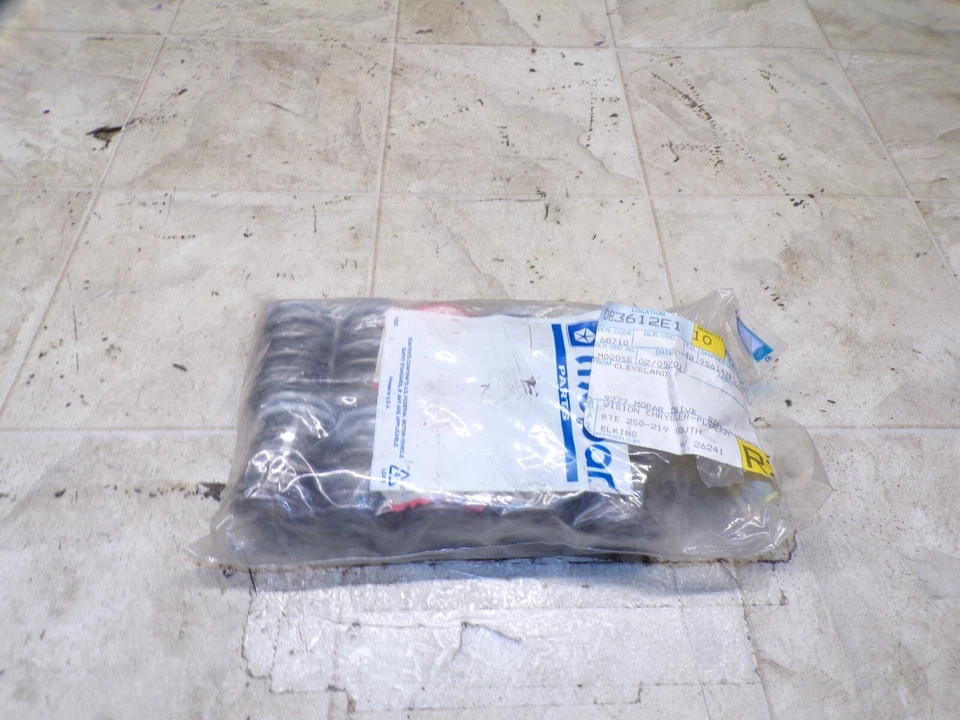 1987-1989 CHRYSLER CONQUEST *NEW* GENUINE MOPAR SET OF 10 VALVE SPRINGS - Image 3 of 4