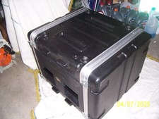 SKB Rack Shock mount 8 space road case in Very Good condition 20" depth