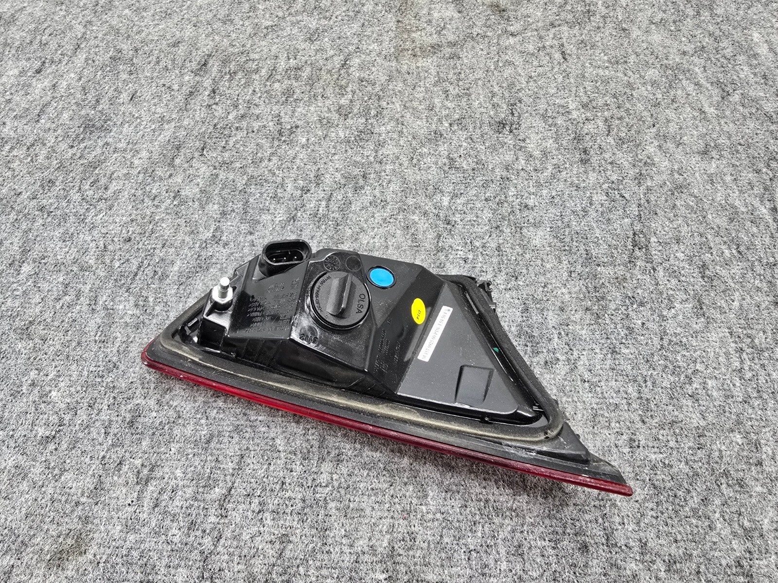 RIGHT PASSENGER SIDE INNER TAILLIGHT LIGHT LAMP OEM 40K 14-19 MASERATI GHIBLI S