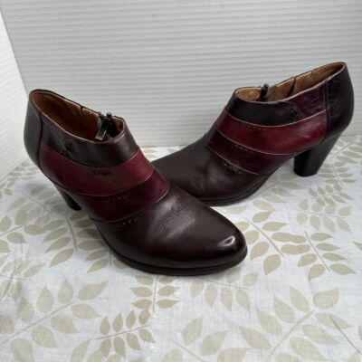 Salamander Leather Ankle with Decorative Stripes Burgundy Brown Heeled Booties