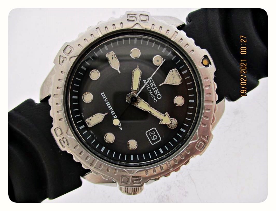 SEIKO SPORTS 70 ブラックダイヤル 1996 SEIKO 7002 7020 BLACK AUTO 650787 DATE SERVICED SS MENS WATCH