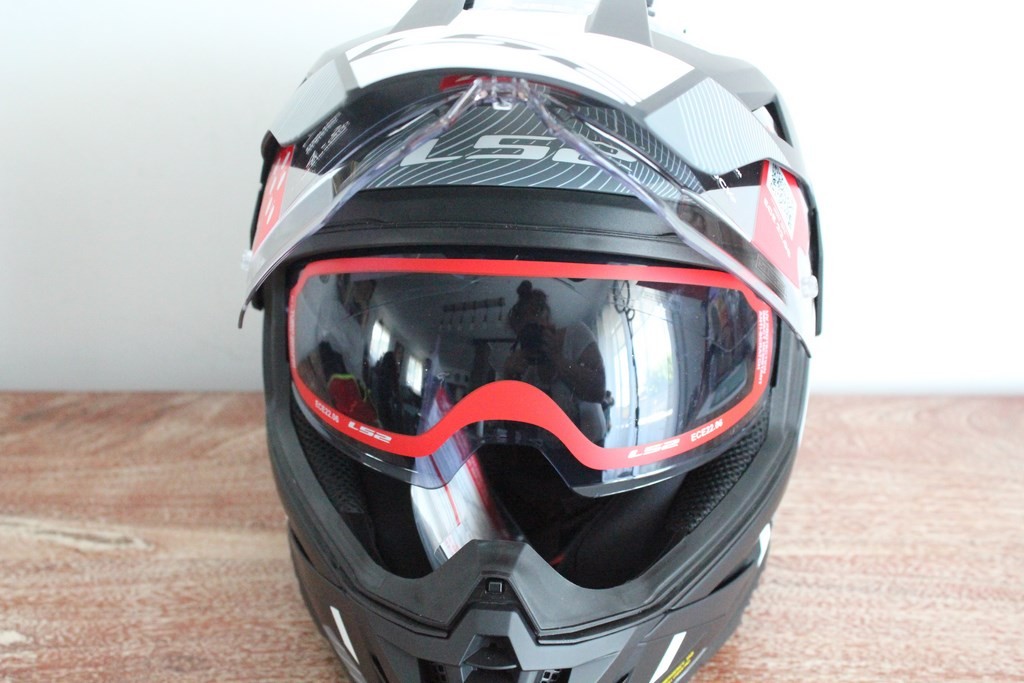 Casque intégral LS2 MX702 Pioneer II antibuée pour pilote de cross