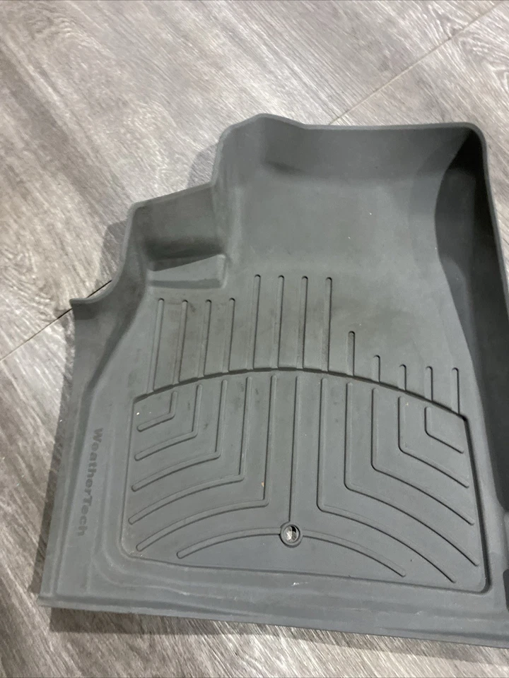 WeatherTech FloorLiner para 2009-2017 Chevrolet Traverse CINZA - 1ª e 2ª fileiras - Imagem 2 de 4