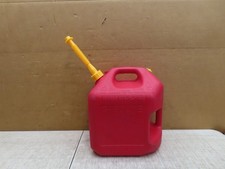VTG MIDWEST 5 GALLON PLASTIC VENTED GAS CAN W SPOUT GASOLINE OLD STYLE PREBAN