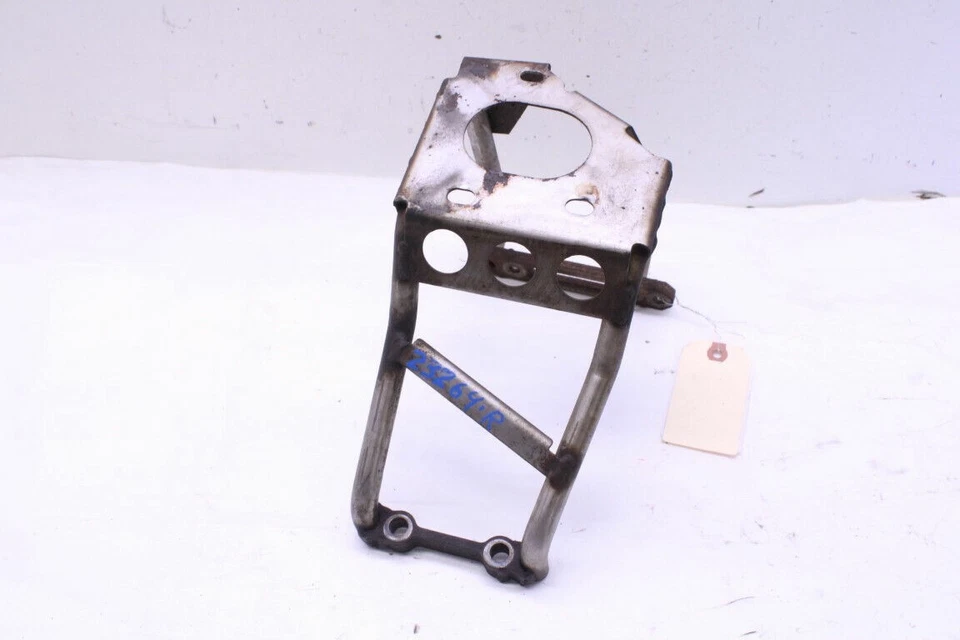 1999-2001 Porsche 911 996 3.4 Muffler Support Bracket Right OEM Used Foto 2 de 4