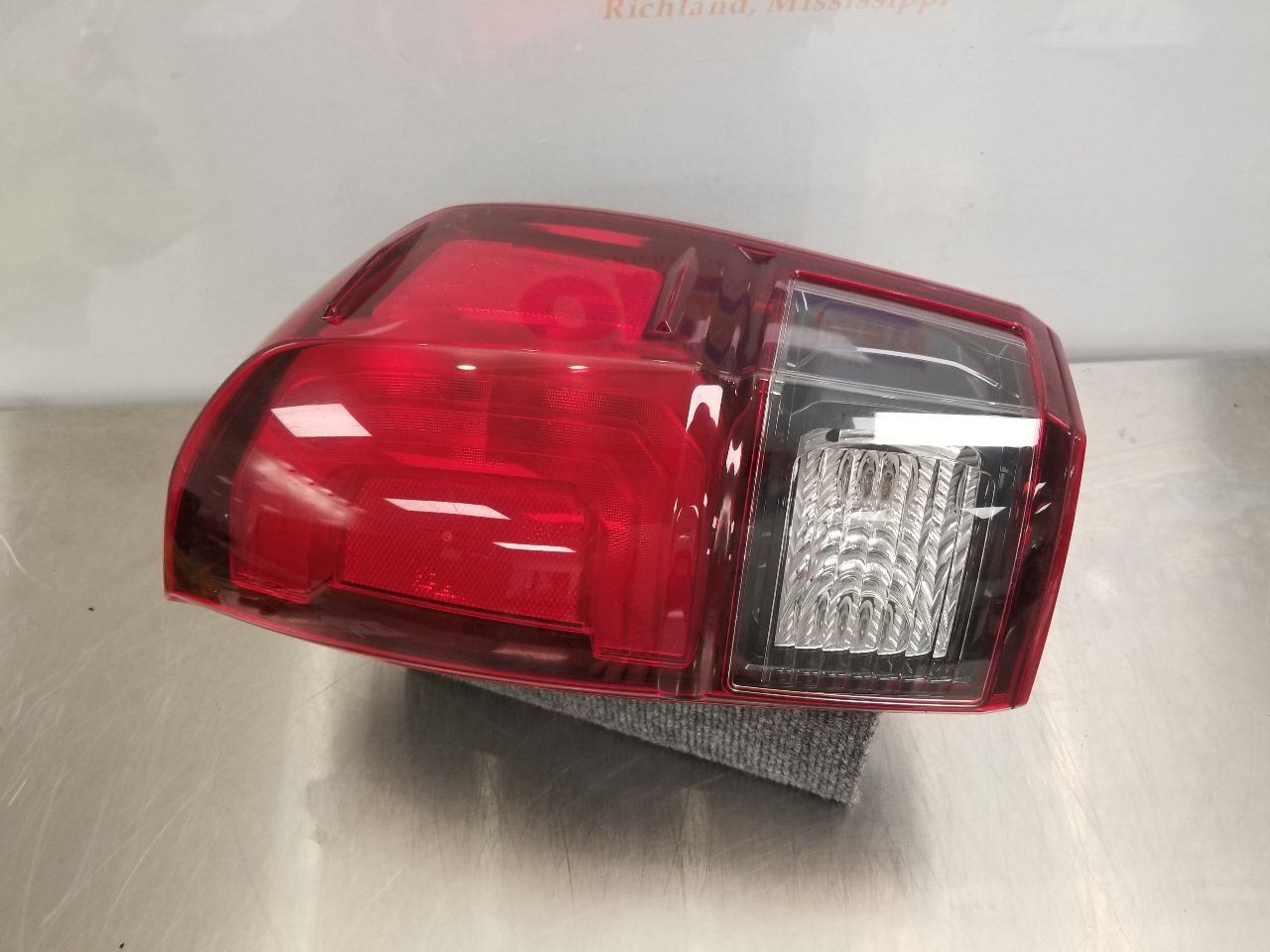 22 2022 TOYOTA TACOMA SR5 QUARTER PANEL MOUNTED TAIL LIGHT LAMP RIGHT PASSENGER