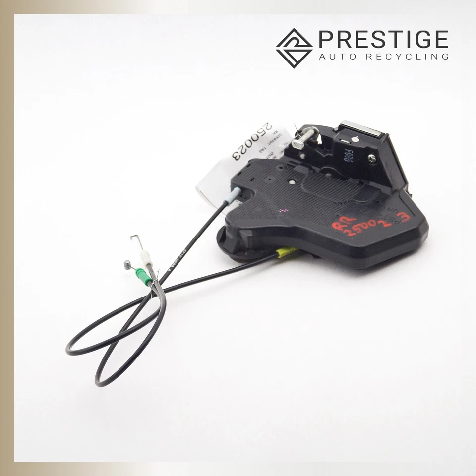 Actuador de cierre de puerta trasero derecho Toyota Matrix 2003-2008 69330-01051 OEM Foto 4 de 4