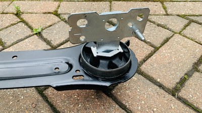 Genuine Ford Galaxy S-max Wa6 Rear LH Suspension Knuckle Hub Arm 
