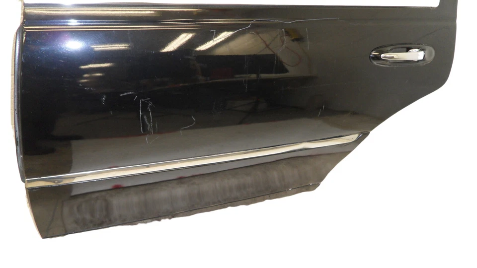 Lincoln Town Car Driver RL 2008-2010 conjunto de puerta exterior usado 3W1Z5424631AA Foto 3 de 4