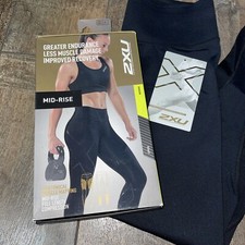 2XU Mid-Rise Compression Tights with Wide Wai...