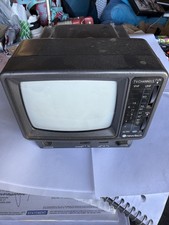 Vintage 1998 Newtech Model BT-0550 5 Black And White Portable Gaming TV VGC