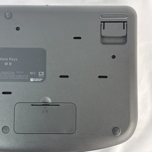 Logitech Wave Keys Wireless Ergonomic Keyboard with Cushioned Palm Rest - 第 8/12 張圖片