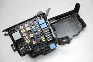 19 Ford Tourneo Courier B460 1.0 Fuse Box with Lid JT7614K012AJDS