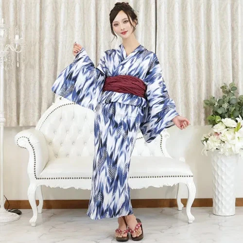 Japanese Yukata Kimono 3-piece set with a Navy Yagasuri Expressing Individuality - Image 2 of 4