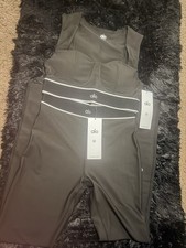 ALO Women's Gray Solid Stretch Activewear Set Top Leggings Size M Yoga Gym