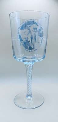Vintage Commemorative Charles & Dianna 8'' Crystal Air Twist Stielglas 1981