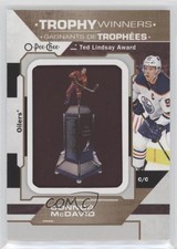 2019 O-Pee-Chee Manufactured Trophy Winners Ted Lindsay Award Connor McDavid 0c3